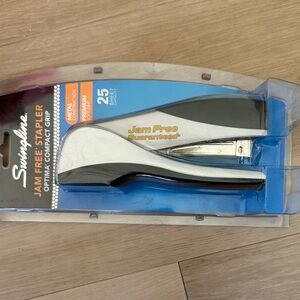 Swingline Optima Grip Stapler 25 Sheet Compacity Metal Construction NEW